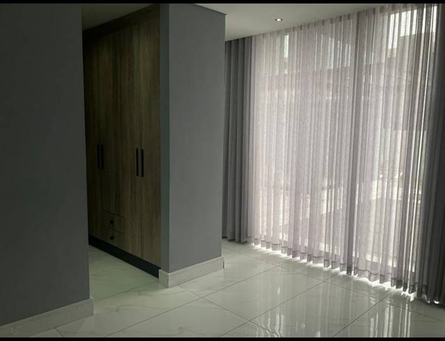 6 BEDROOM HOUSE FOR SALE IN SIX FOUNTAINS RESIDENTIAL ESTATE